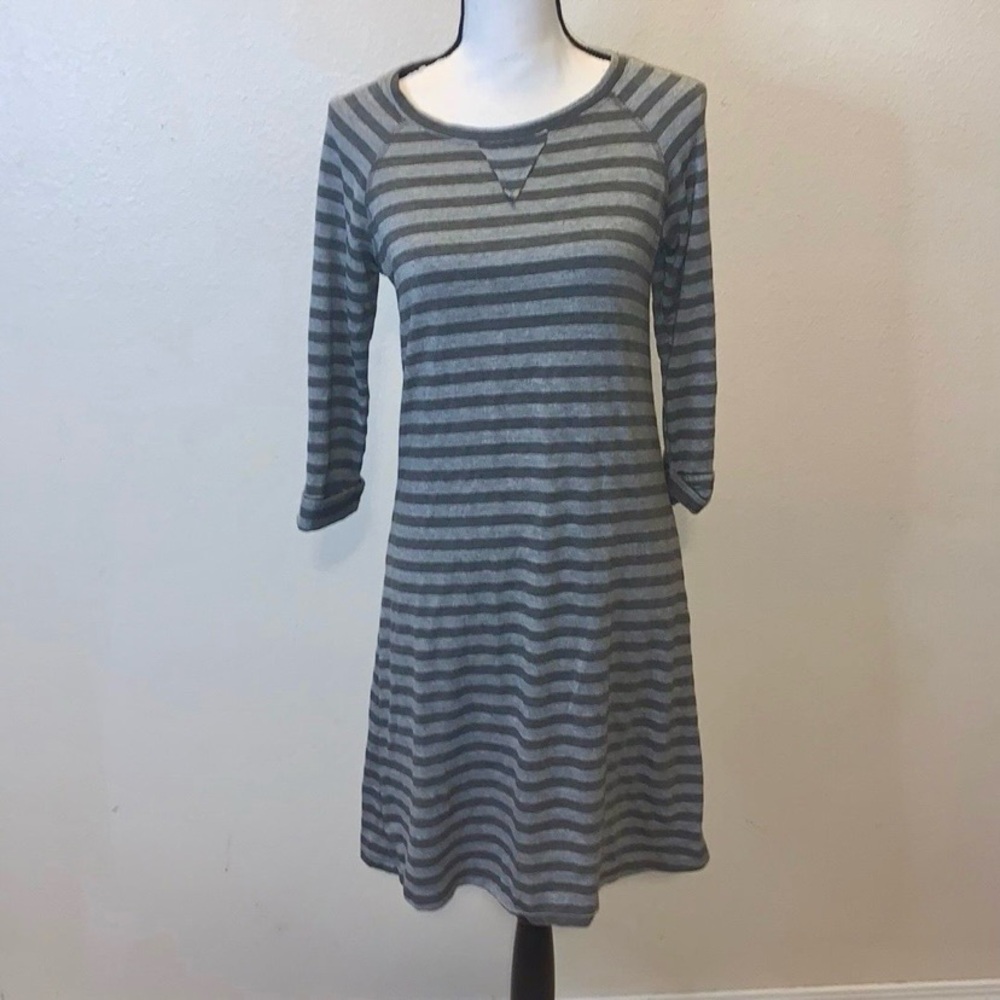 Forever 21 grey striped super soft 3/4 sleeve midi dress